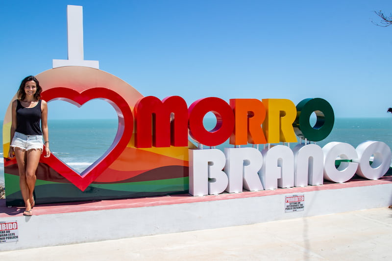 Morro Branco, uma das melhores praias de Fortaleza e região