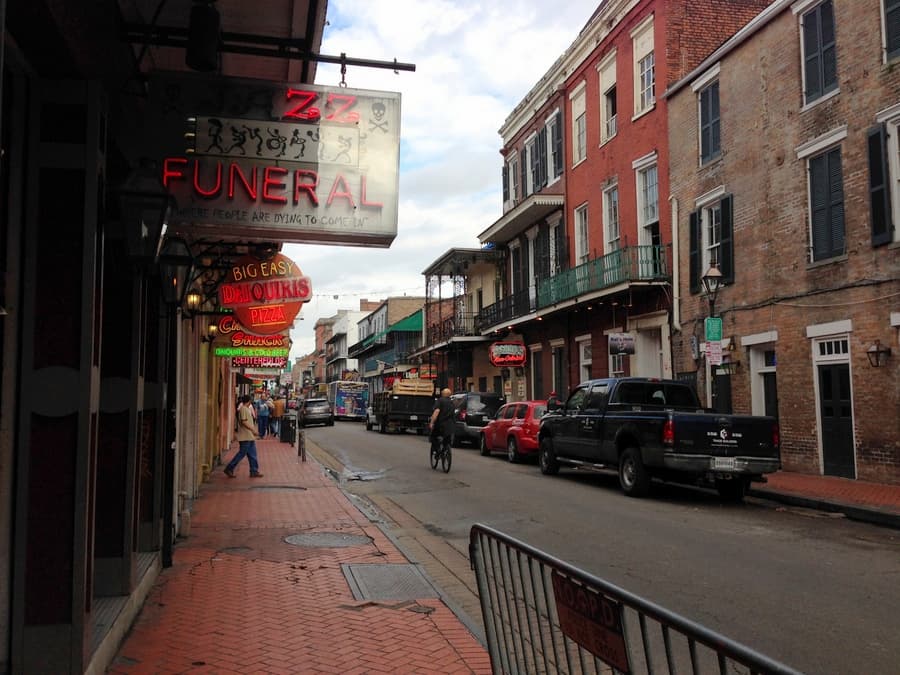 rua Bourbon - Nova Orleans