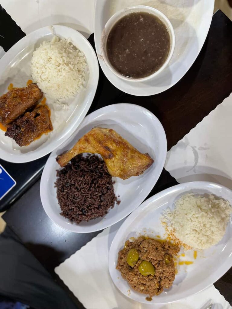 El Nuevo Siglo - Onde comer em  Little Havana
