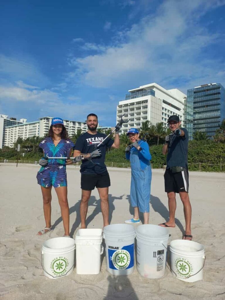 sustainable travel to  Miami - beach cleanup